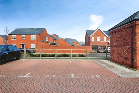 2 bedroom Terraced House for sale in Linacre Crescent, Syston, LE7