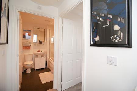 2 bedroom Terraced House for sale in Linacre Crescent, Syston, LE7