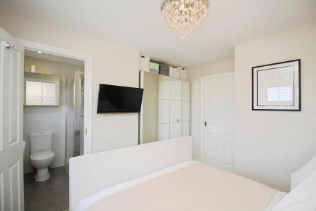 3 bedroom Terraced House for sale in Linacre Crescent, Syston, LE7