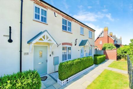 Linacre Crescent, Syston, LE7