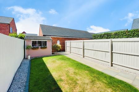 3 bedroom Terraced House for sale in Linacre Crescent, Syston, LE7