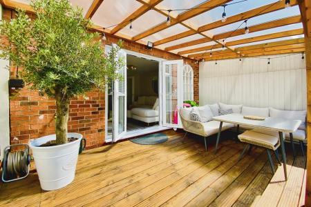 3 bedroom Terraced House for sale in Linacre Crescent, Syston, LE7