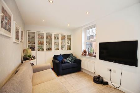 4 bedroom Detached house for sale in Loddington Close, Syston, LE7