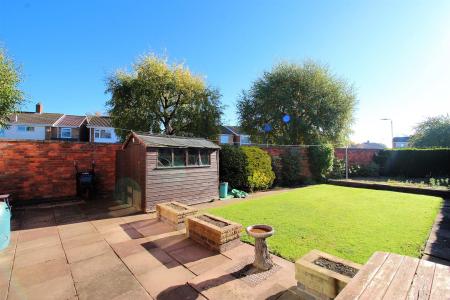 3 bedroom Detached house for sale in Long Furrow, East Goscote, LE7