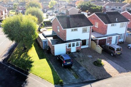 3 bedroom Detached house for sale in Long Furrow, East Goscote, LE7