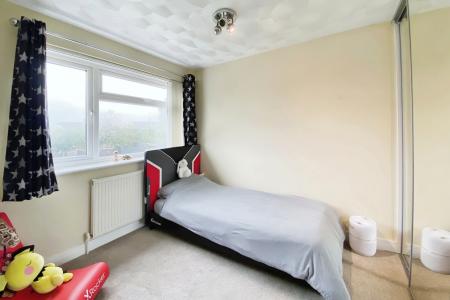 3 bedroom Semi-detached house for sale in Long Furrow, East Goscote, LE7