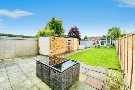 3 bedroom Semi-detached house for sale in Long Furrow, East Goscote, LE7