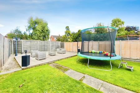 3 bedroom Semi-detached house for sale in Long Furrow, East Goscote, LE7