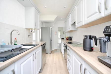 3 bedroom Semi-detached house for sale in Ludgate Close, Birstall, LE4