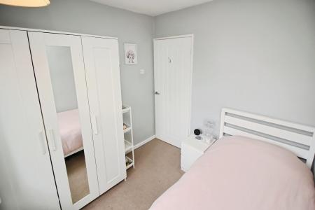 3 bedroom Semi-detached house for sale in Ludgate Close, Birstall, LE4