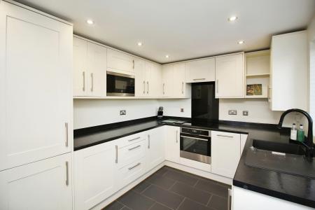 3 bedroom Semi-detached house for sale in Martin Drive, Syston, LE7