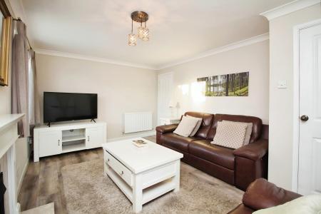 3 bedroom Semi-detached house for sale in Martin Drive, Syston, LE7