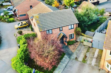 3 bedroom Semi-detached house for sale in Martin Drive, Syston, LE7