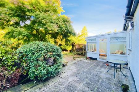 3 bedroom Semi-detached house for sale in Melton Road, Syston, LE7