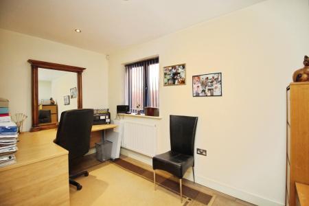 4 bedroom Detached house for sale in Melton Road, Rearsby, LE7