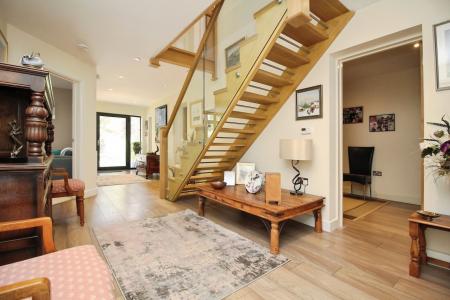 4 bedroom Detached house for sale in Melton Road, Rearsby, LE7