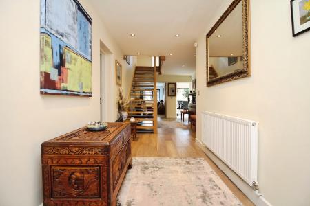 4 bedroom Detached house for sale in Melton Road, Rearsby, LE7