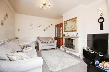 2 bedroom Semi-detached bungalow for sale in Melton Road, Thurmaston, LE4
