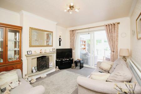 2 bedroom Semi-detached bungalow for sale in Melton Road, Thurmaston, LE4