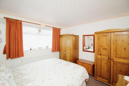 2 bedroom Semi-detached bungalow for sale in Melton Road, Thurmaston, LE4