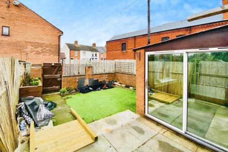 2 bedroom End of terrace house for sale in Melton Road, Thurmaston, LE4