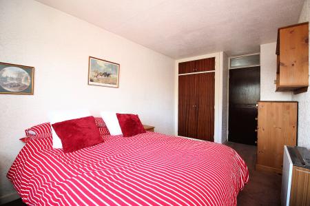 1 bedroom Flat for sale in Melton Road, Thurmaston, LE4