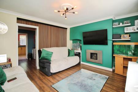 3 bedroom Semi-detached house for sale in Methuen Avenue, Thurmaston, LE4