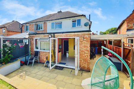 3 bedroom Semi-detached house for sale in Methuen Avenue, Thurmaston, LE4
