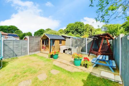 3 bedroom Semi-detached house for sale in Methuen Avenue, Thurmaston, LE4