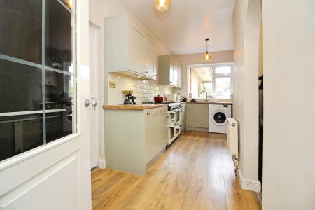 5 bedroom Semi-detached house for sale in Millstone Lane, Syston, LE7