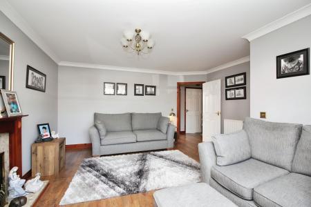 3 bedroom Terraced House for sale in Millstone Lane, Syston, LE7