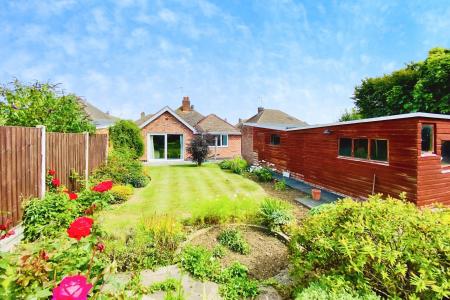 2 bedroom Detached bungalow for sale in Moorgate Avenue, Birstall, LE4