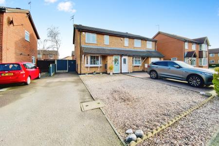 3 bedroom Semi-detached house for sale in Moorland Road, Syston, LE7