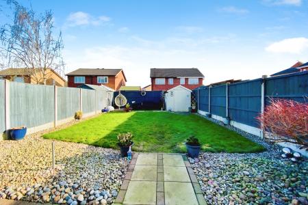 3 bedroom Semi-detached house for sale in Moorland Road, Syston, LE7