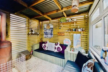 4 bedroom Semi-detached bungalow for sale in Mostyn Avenue, Syston, LE7