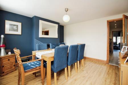 4 bedroom Semi-detached bungalow for sale in Mostyn Avenue, Syston, LE7