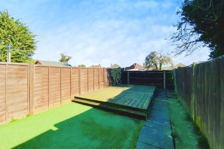 2 bedroom Terraced House for sale in Nelson Street, Syston, LE7