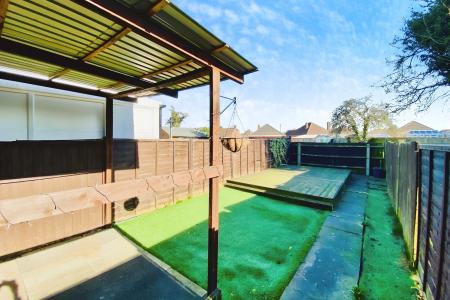 2 bedroom Terraced House for sale in Nelson Street, Syston, LE7