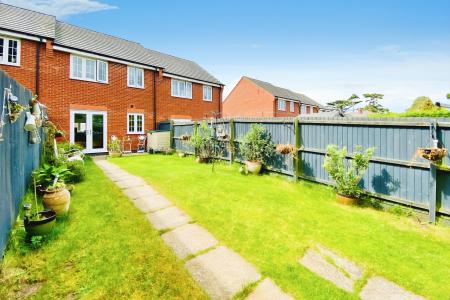 3 bedroom Town house for sale in New Avenue, Rearsby, LE7