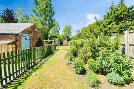 3 bedroom End of terrace house for sale in New Street, Queniborough, LE7