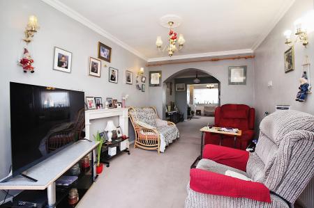 3 bedroom Semi-detached house for sale in New Zealand Lane, Queniborough, LE7