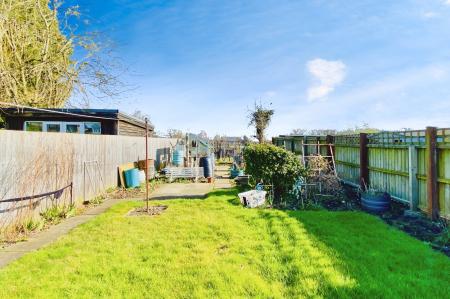 3 bedroom Semi-detached house for sale in New Zealand Lane, Queniborough, LE7