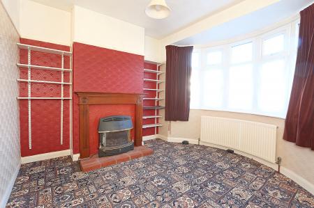 3 bedroom Semi-detached house for sale in Northdown Drive, Thurmaston, LE4