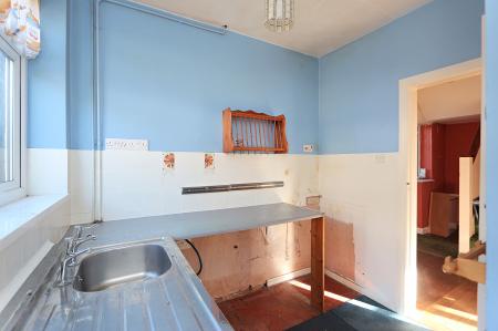 3 bedroom Semi-detached house for sale in Northdown Drive, Thurmaston, LE4