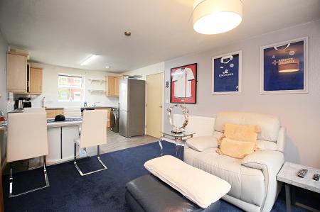 2 bedroom Flat for sale in Old Station Road, Syston, LE7