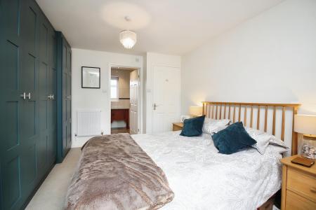 4 bedroom Detached house for sale in Oriel Drive, Syston, LE7