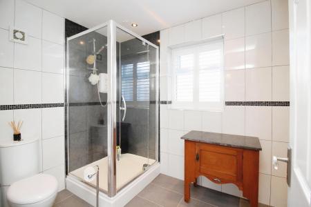 4 bedroom Detached house for sale in Oriel Drive, Syston, LE7