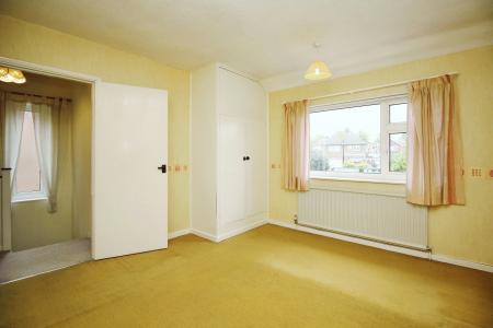 3 bedroom Semi-detached house for sale in Oriel Drive, Syston, LE7