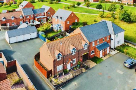 2 bedroom Maisonette for sale in Palmer Square, Birstall, LE4