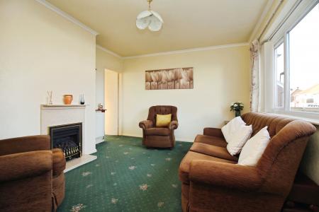 4 bedroom Semi-detached house for sale in Parkdale Road, Thurmaston, LE4